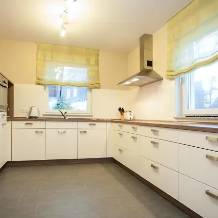 Detached In Winterberg-langewiese With Wood-burning Stove And Carport Casa de Férias *